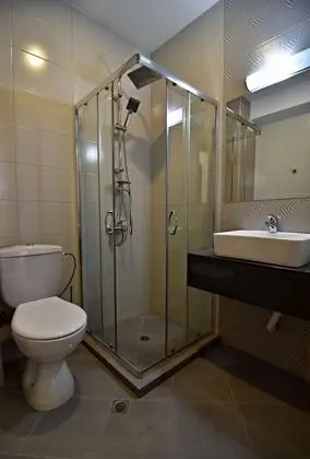 Apartment 21, Balcony, City View