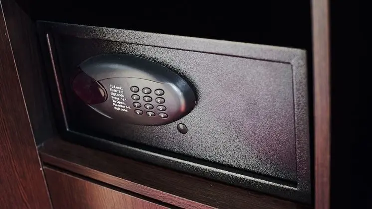 Business Tek Büyük veya İki Ayrı Yataklı Oda