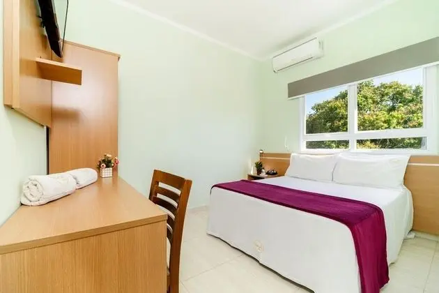 Tek Büyük Yataklı Oda (1 cama queen)