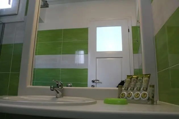 Dört Kişilik Oda, Balkon, Deniz Manzaralı