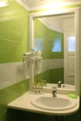 Tek Büyük Yataklı Oda, Balkon, Deniz Manzaralı