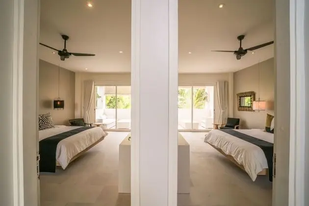 Villa (8 Bedrooms)
