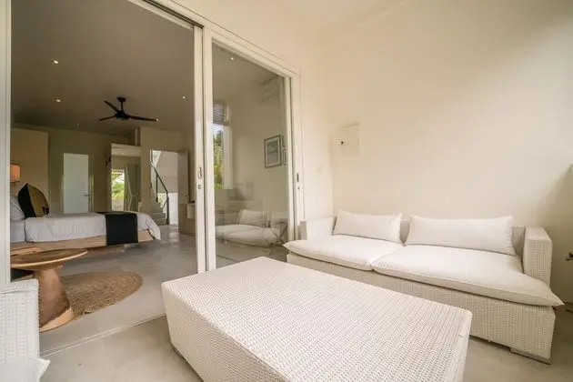 Villa (8 Bedrooms)