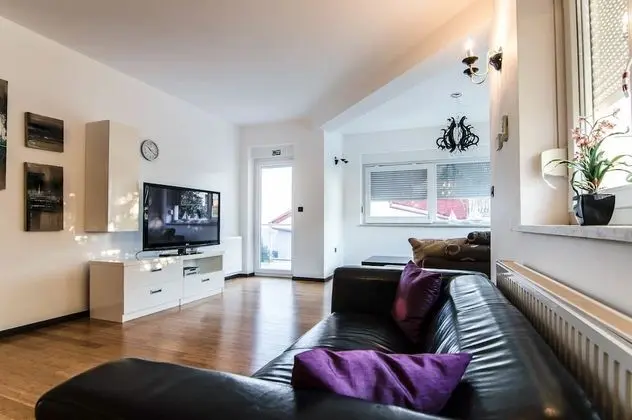 Superior 1 Bedroom Apartment with Balcony and Pool