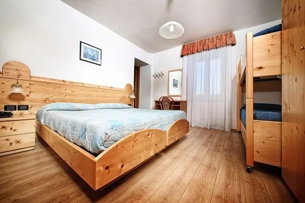 Tek Büyük veya İki Ayrı Yataklı Oda