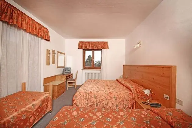 Tek Büyük veya İki Ayrı Yataklı Oda