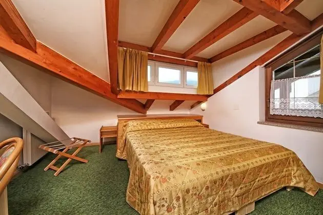 Tek Büyük veya İki Ayrı Yataklı Oda