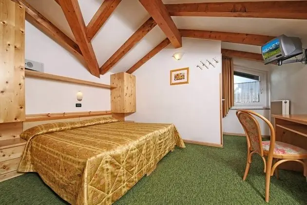 Tek Büyük veya İki Ayrı Yataklı Oda