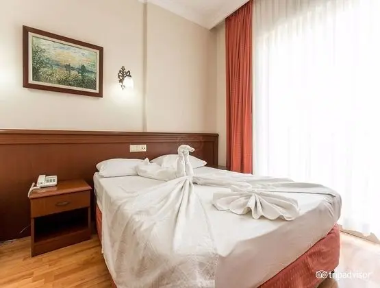 Standard Tek Büyük Yataklı Oda