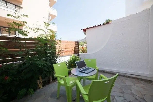 Design Apart Daire, Bahçe Manzaralı