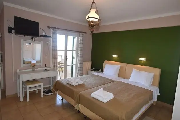 Stüdyo, Kısmi Deniz Manzaralı