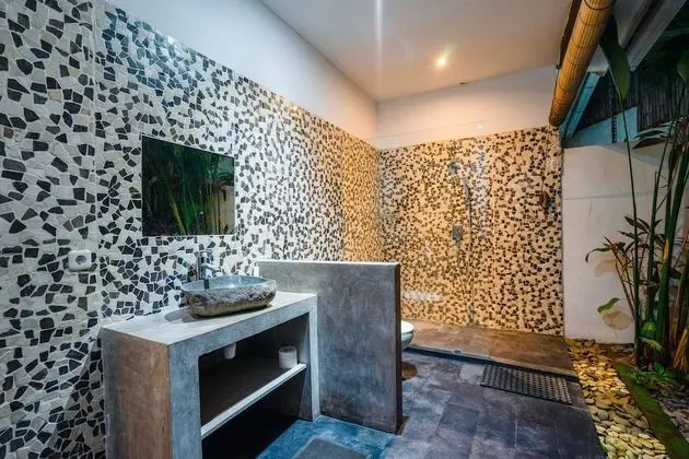 Basic Villa, Birden Çok Yatak
