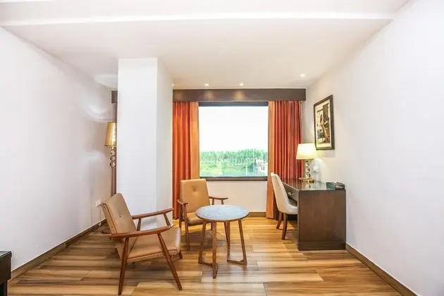 Deluxe Tek Büyük veya İki Ayrı Yataklı Oda, 1 Yatak Odası