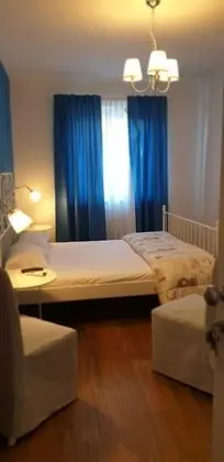 Üç Kişilik Oda