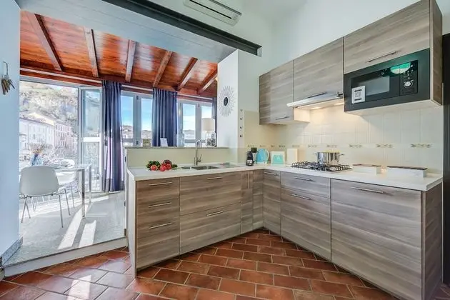 Standard Apart Daire, 1 En Büyük (King) Boy Yatak ve Çekyat (Stella Del Lago Pied Dans L'Eau)