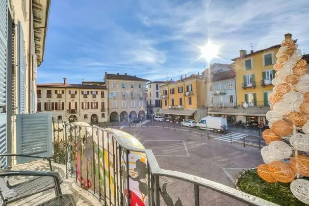 Standard Apart Daire, 1 En Büyük (King) Boy Yatak ve Çekyat (Stella Del Lago Pied Dans L'Eau)