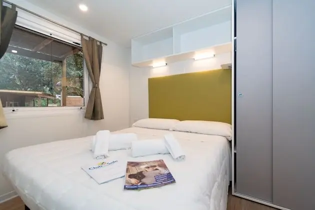 Deluxe Mobile Home, 2 Bedrooms