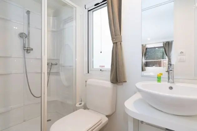 Deluxe Mobile Home, 2 Bedrooms