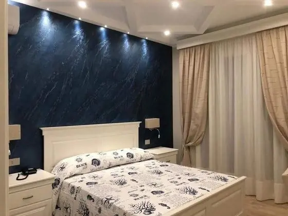 Luxury Tek Büyük Yataklı Oda (Blu)