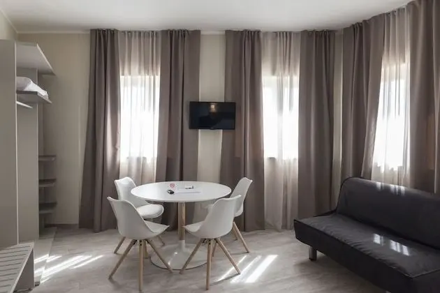 Deluxe Stüdyo, Küçük Mutfak
