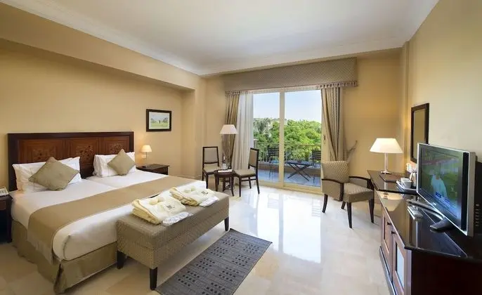 Deluxe Tek Büyük Yataklı Oda, Resort Manzaralı