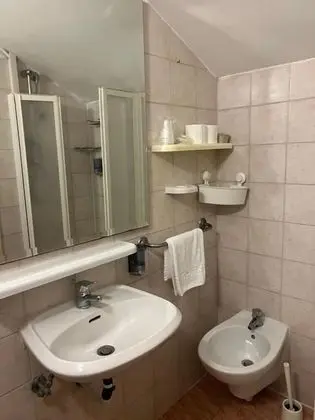 Economy Tek Büyük Yataklı Oda