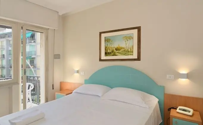 Üç Kişilik Oda, Balkon
