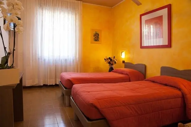 İki Ayrı Yataklı Oda, 2 Tek Kişilik Yatak