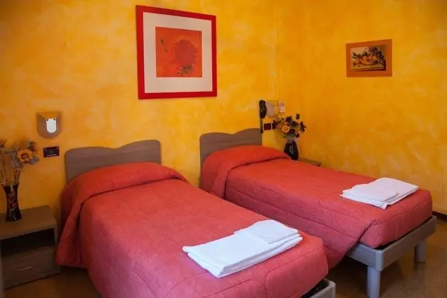 İki Ayrı Yataklı Oda, 2 Tek Kişilik Yatak