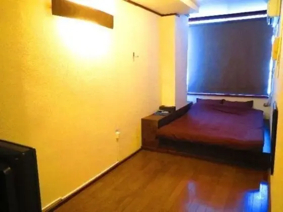 Tek Kişilik Oda, Ortak Banyo