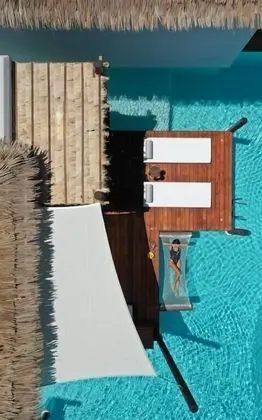Grand Bungalov, Sıcak Su Küveti (Over water)