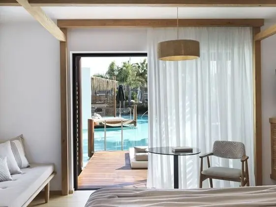 Premium Room Sharing Pool