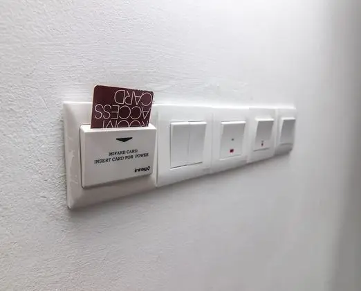 Deluxe Queen