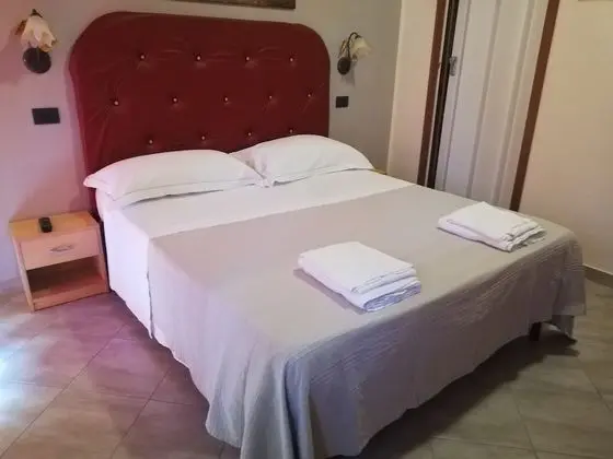 Dört Kişilik Oda (Sole)