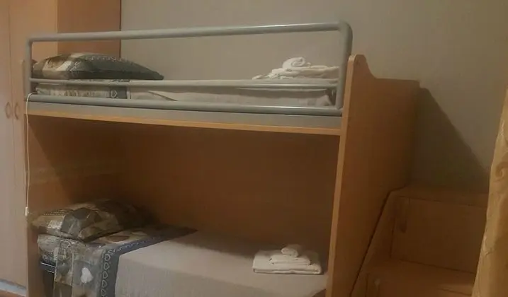 Dört Kişilik Oda (Sole)