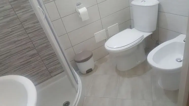 Dört Kişilik Oda (Sole)