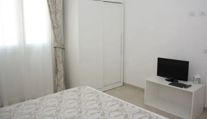 Superior Tek Büyük veya İki Ayrı Yataklı Oda, Havuz Manzaralı