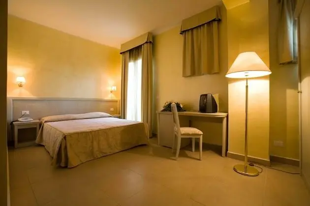 Classic Tek Büyük Yataklı Oda