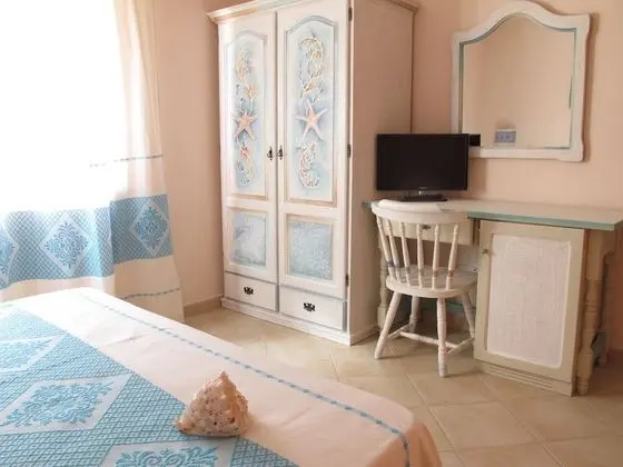 Üç Kişilik Oda