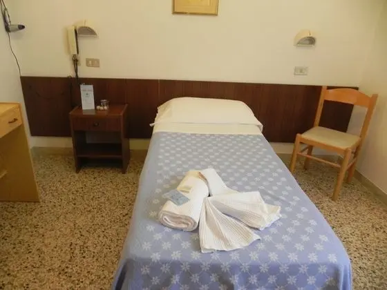 Standard Tek Büyük Yataklı Oda, Bahçe Manzaralı