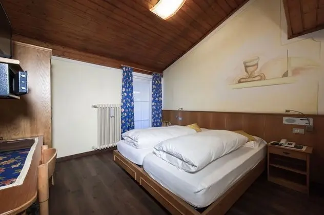 Superior Tek Büyük veya İki Ayrı Yataklı Oda, Balkon