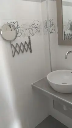 Economy Üç Kişilik Oda