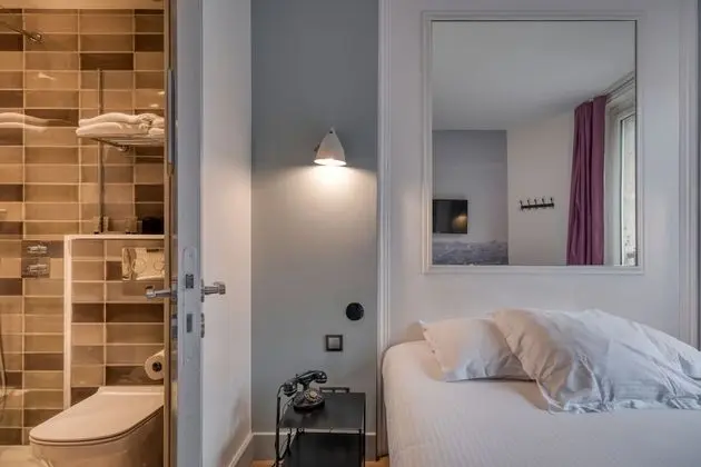 Classic Tek Büyük Yataklı Oda