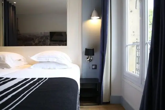 Classic Tek Büyük Yataklı Oda