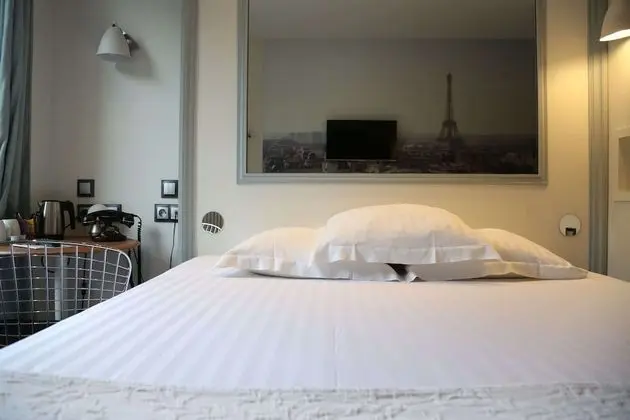 Classic Tek Büyük Yataklı Oda