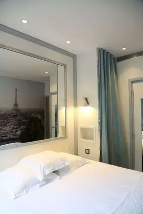 Classic Tek Büyük Yataklı Oda