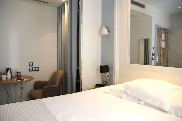 Classic Tek Büyük Yataklı Oda