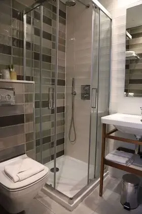 Classic Tek Büyük Yataklı Oda