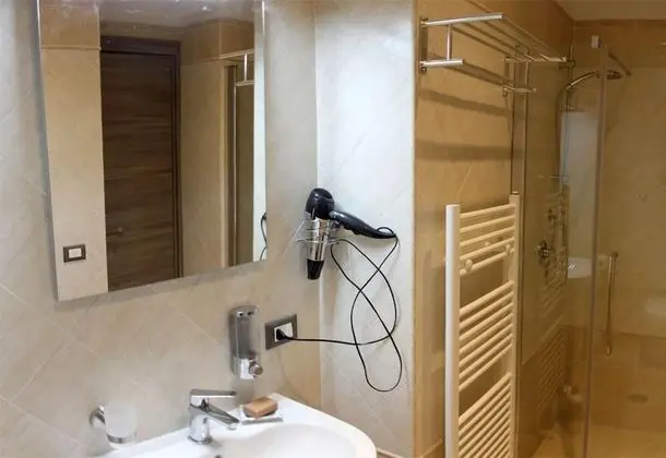 Deluxe Tek Büyük Yataklı Oda (Sirio)