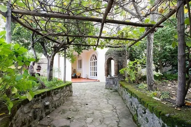 Villa, Sigara İçilebilir